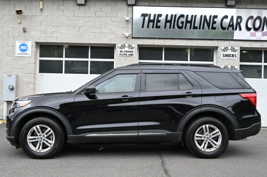Used 2022 Ford Explorer XLT w/ Class IV Trailer Tow Package AWD/4WD image 2