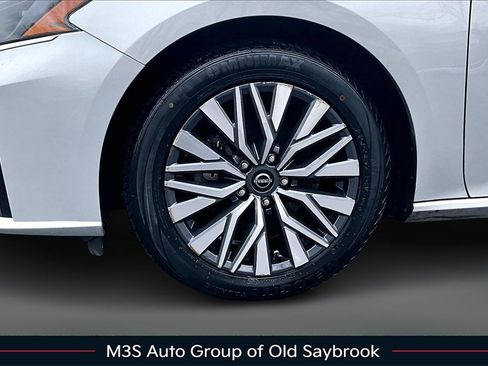 Used 2023 Nissan Altima 2.5 SV w/ SV Premium Package image 33