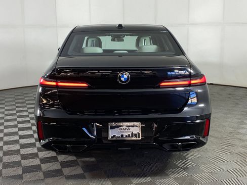New 2026 BMW 760i xDrive w/ Executive Package image 9