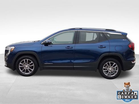Used 2023 GMC Terrain SLT image 5