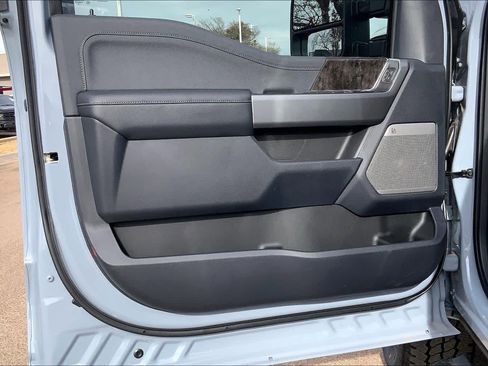 New 2026 Ford F250 Lariat w/ Black Appearance Package image 10