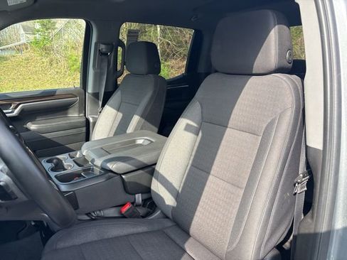 Used 2025 Chevrolet Silverado 1500 LT RWD image 14