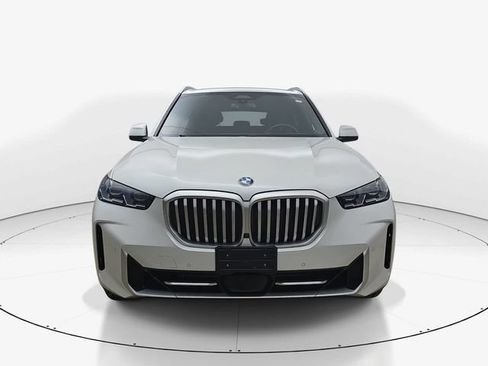 Used 2024 BMW X5 xDrive40i AWD/4WD image 12