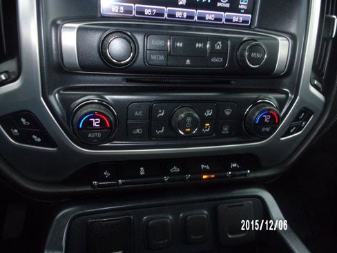 Used 2018 GMC Sierra 1500 SLT image 17