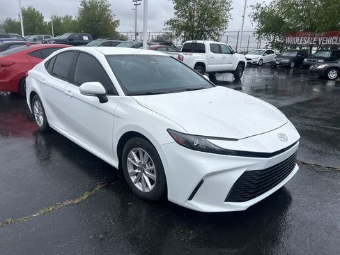 Used 2025 Toyota Camry LE FWD image 2