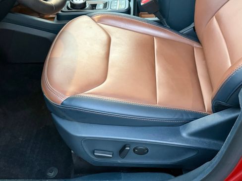 Used 2023 Ford Maverick Lariat w/ Lariat Luxury Package AWD/4WD image 38
