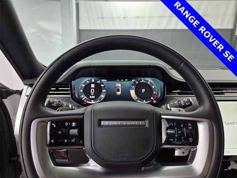 Used 2024 Land Rover Range Rover SE image 27
