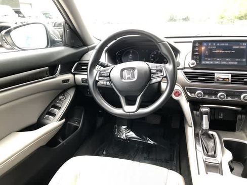 Used 2018 Honda Accord EX-L image 10