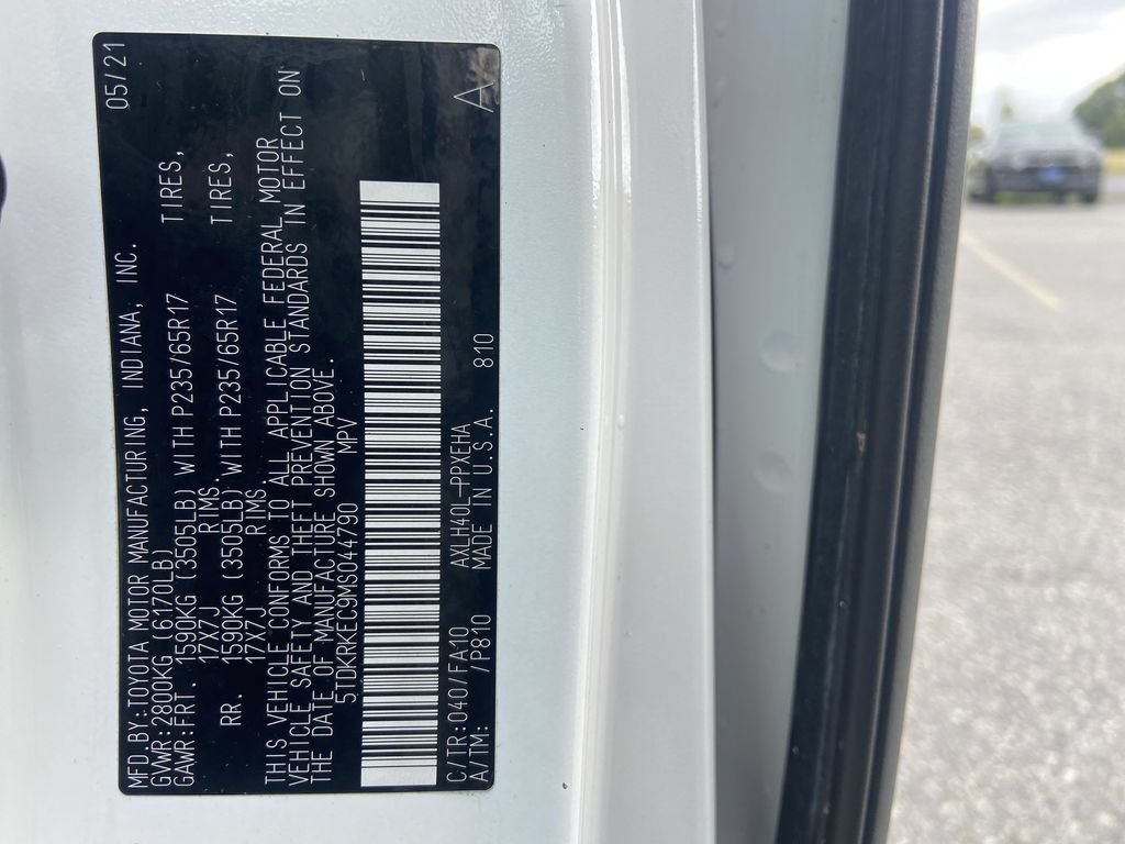 Used 2021 Toyota Sienna LE FWD image 33