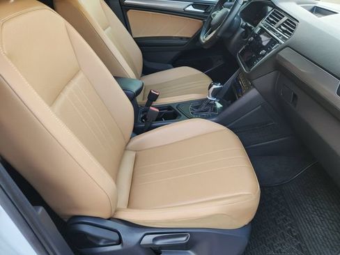 Used 2024 Volkswagen Tiguan SE R-Line FWD image 14