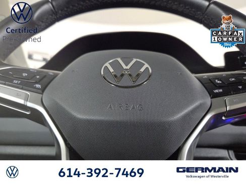 Certified 2025 Volkswagen Jetta SE w/ Sunroof Package image 26