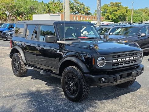 Used 2024 Ford Bronco Black Diamond image 2