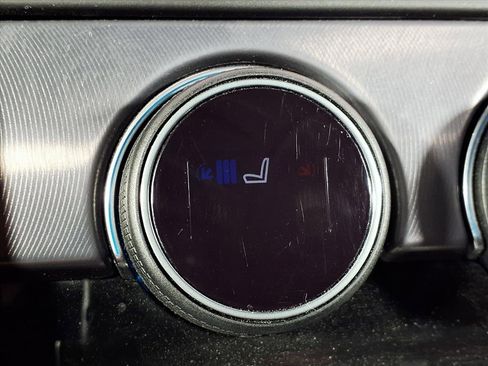 Used 2021 Jaguar F-TYPE First Edition image 6