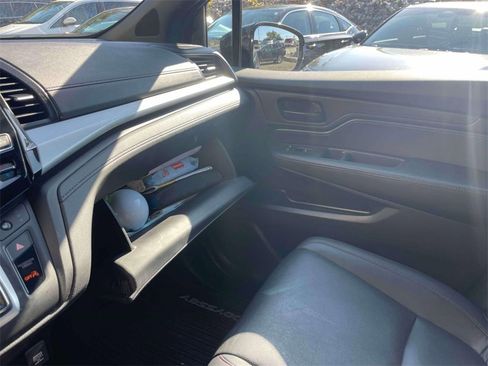 Certified 2023 Honda Odyssey Sport image 33