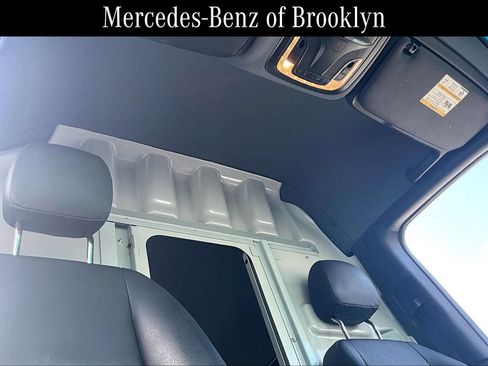 Used 2023 Mercedes-Benz Sprinter 2500 image 14
