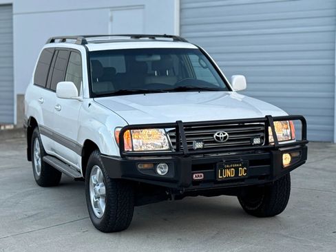 Used 2005 Toyota Land Cruiser AWD/4WD image 17