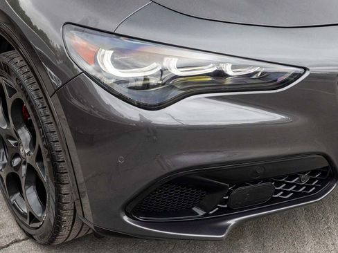 Used 2024 Alfa Romeo Stelvio Veloce AWD/4WD image 36