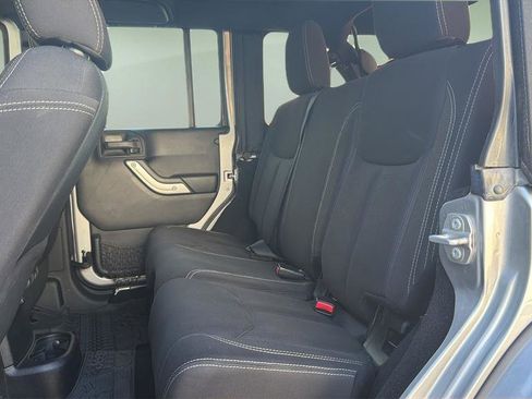 Used 2015 Jeep Wrangler Unlimited Sahara w/ Max Tow Package image 14