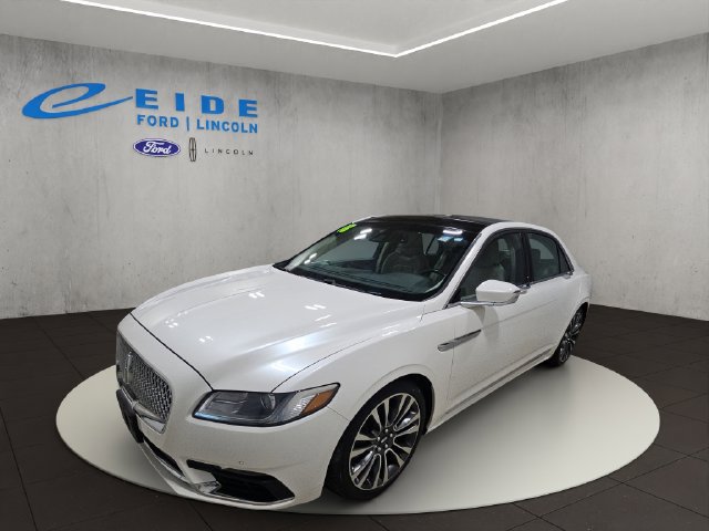 Used 2018 Lincoln Continental Reserve w/ Continental Climate Package AWD/4WD image 3