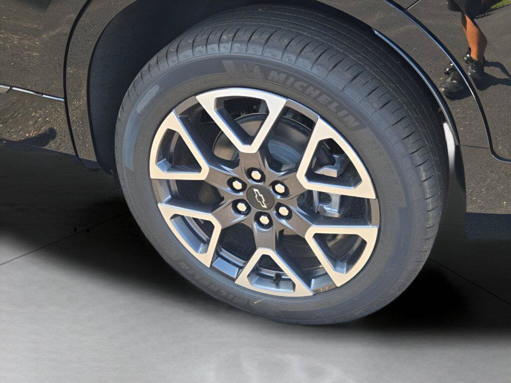 New 2026 Chevrolet Blazer RS w/ LPO, Floor Liner Package AWD/4WD image 19