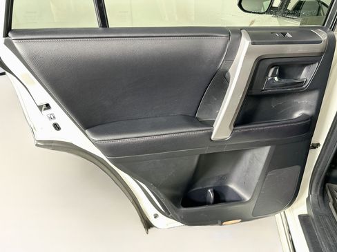 Used 2017 Toyota 4Runner Limited AWD/4WD image 28