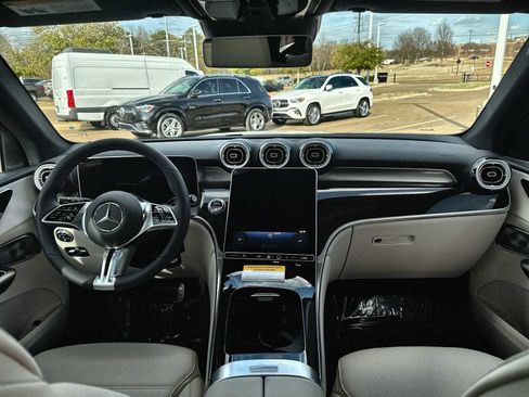 New 2026 Mercedes-Benz GLC 300 image 20