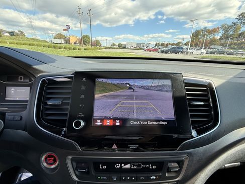 Used 2021 Honda Ridgeline Sport image 30