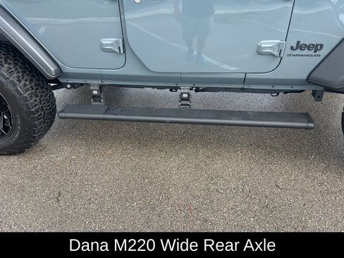 Used 2024 Jeep Wrangler Willys image 27