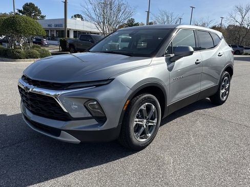 New 2025 Chevrolet Blazer LT w/ Driver Confidence Package image 7
