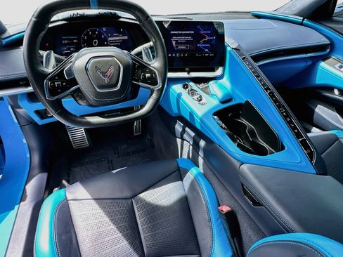 Used 2021 Chevrolet Corvette Stingray Premium Conv w/ Z51 Performance Package RWD image 29