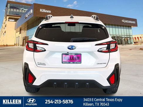 Used 2024 Subaru Crosstrek 2.0i Premium image 6