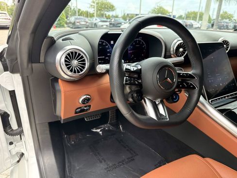 Certified 2024 Mercedes-Benz SL 43 AMG image 21