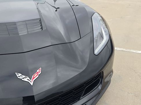 Used 2016 Chevrolet Corvette Stingray Coupe w/ Battery Protection Package image 10