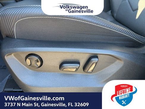 Certified 2024 Volkswagen Atlas Cross Sport SE image 16