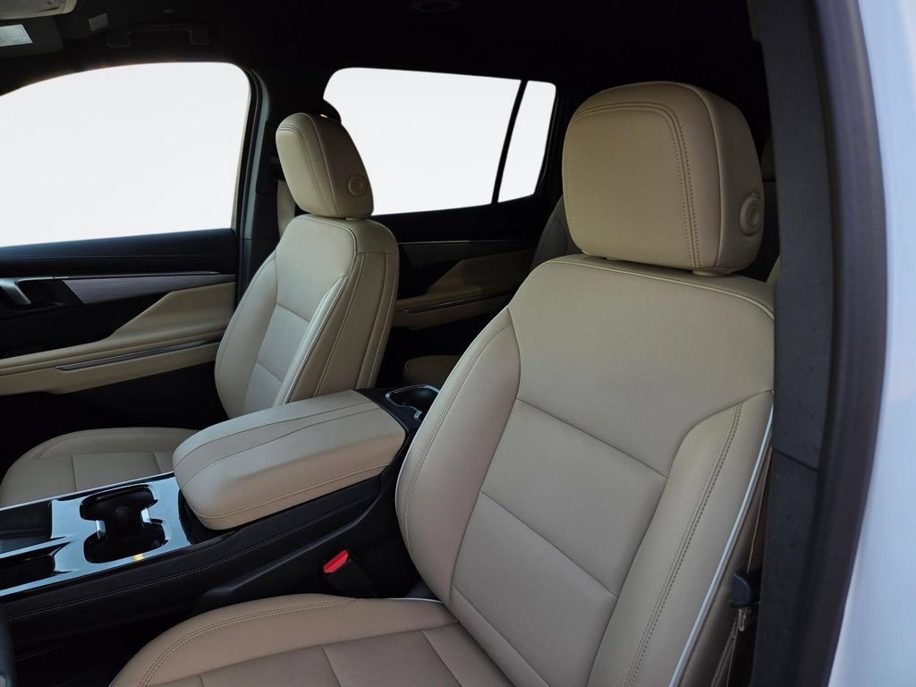 Used 2026 Buick Enclave Preferred FWD image 29