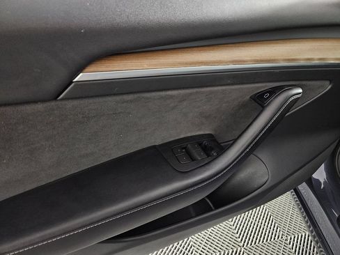 Used 2023 Tesla Model 3 Standard Range RWD image 21