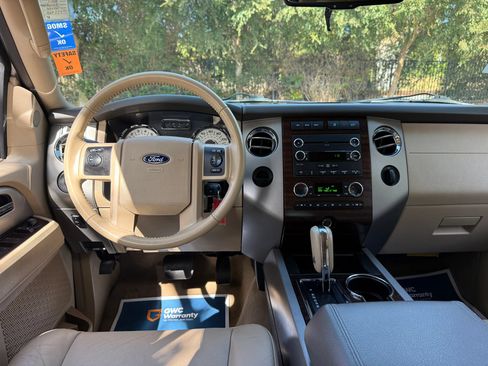 Used 2014 Ford Expedition XLT w/ Equipment Group 201A RWD image 18