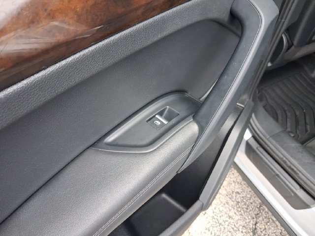 Used 2019 Audi Q5 2.0T Premium Plus w/ Premium Plus Package AWD/4WD image 10