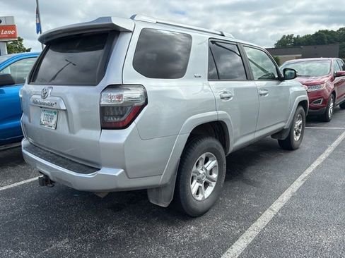 Used 2018 Toyota 4Runner SR5 Premium RWD image 3