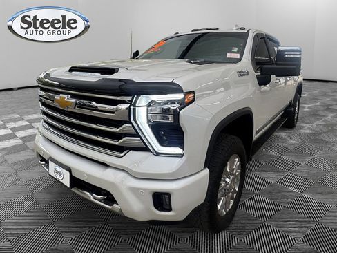 Used 2025 Chevrolet Silverado 2500 High Country w/ Technology Package image 1