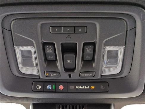 Used 2026 Chevrolet Silverado 2500 High Country w/ High Country Premium Package AWD/4WD image 22