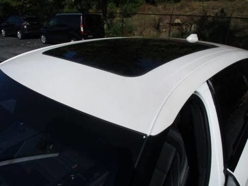 Used 2024 Lincoln Nautilus Premier w/ Equipment Group 102A image 20