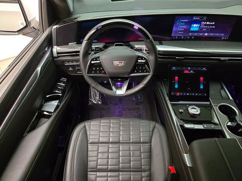 Used 2025 Cadillac Escalade V AWD/4WD image 22