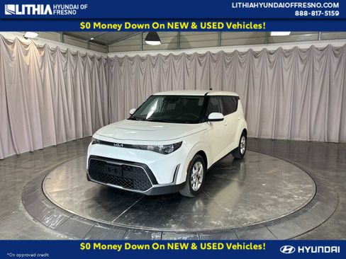 Used 2023 Kia Soul LX w/ Option Group 015 image 1