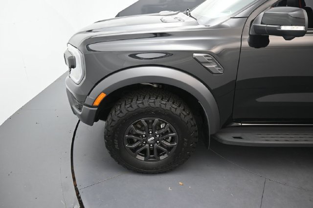 Certified 2025 Ford Ranger Raptor AWD/4WD image 9