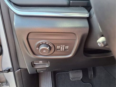 New 2025 Jeep Grand Cherokee L Overland w/ Advanced Protech Group III AWD/4WD image 28