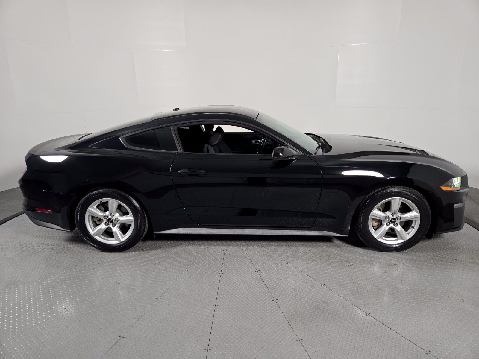 Used 2019 Ford Mustang Coupe w/ Ford Safe & Smart Package RWD image 6