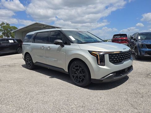 New 2026 Kia Carnival SX FWD image 2
