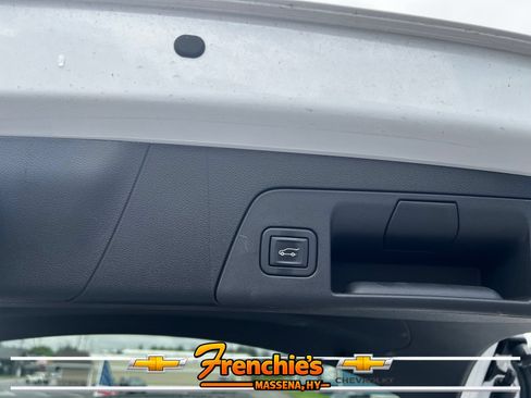 Used 2023 Buick Envision Preferred AWD/4WD image 6