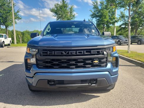 Used 2024 Chevrolet Silverado 1500 Custom RWD image 2